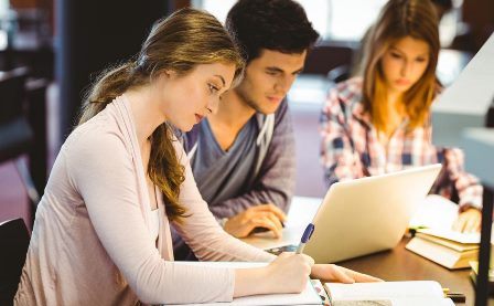 Kỹ năng nghe - n&oacute;i của học tiếng Ph&aacute;p cấp tốc cho du học sinh