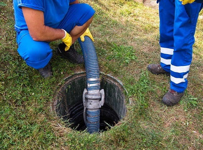 Đơn vị r&uacute;t hầm cầu quận T&acirc;n Ph&uacute; l&acirc;u  năm