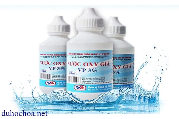 Mẹo lau s&agrave;n nh&agrave; sạch b&oacute;ng bằng oxy gi&agrave;