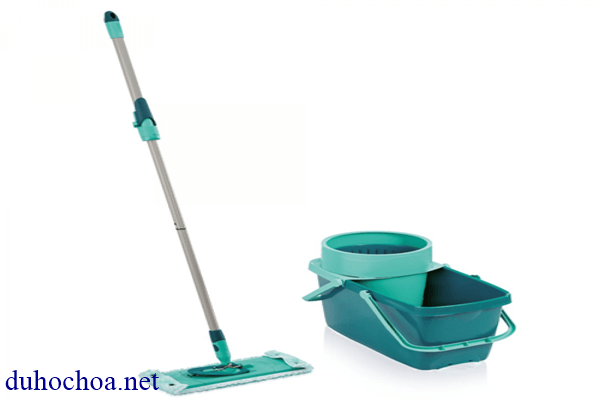 Chuẩn bị dụng cụ vệ sinh ph&ograve;ng ngủ