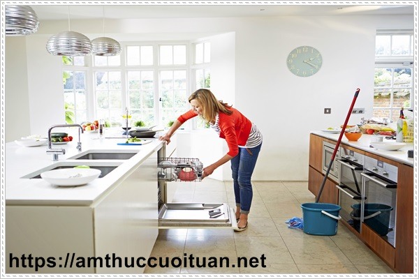 Chi ph&iacute; th&ocirc;ng nghẹt bồn rửa ch&eacute;n